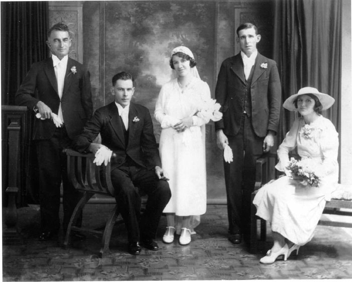 Thelma MUNRO marrying John Henry BIDDLE